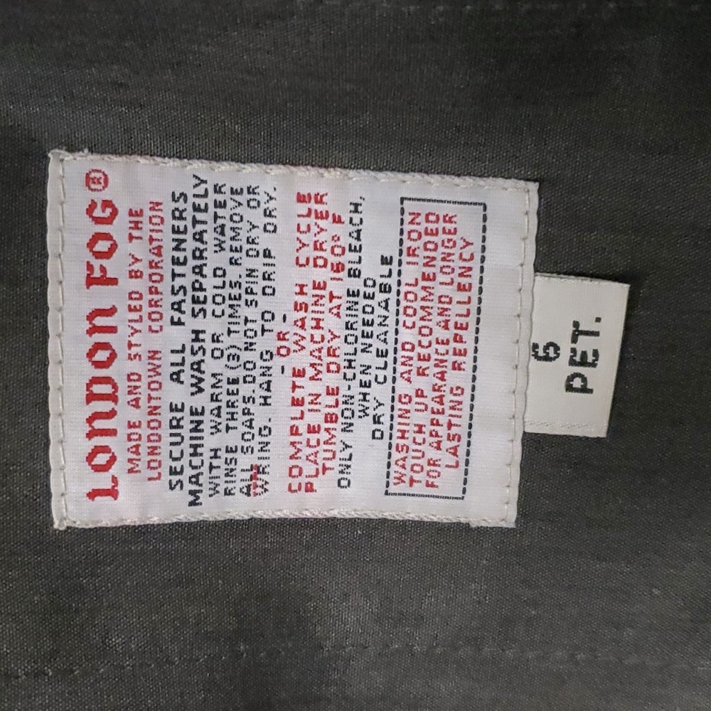 EUC Ladies London Fog rain/trench coat. Dark olive green 6P.